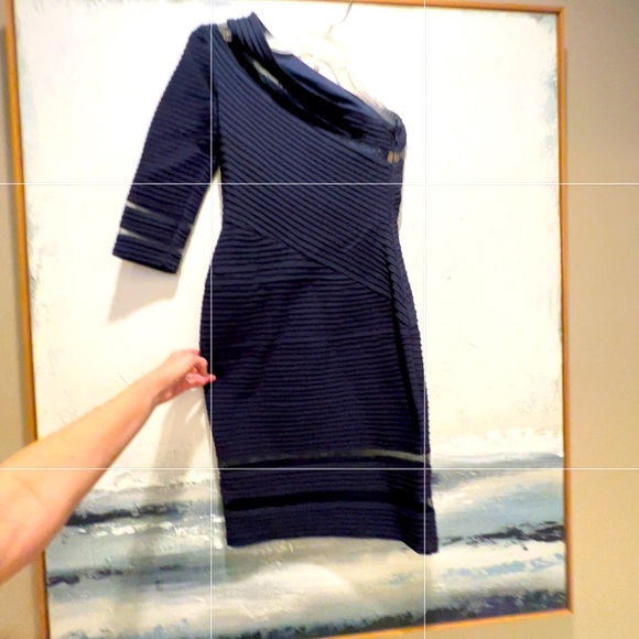 Tadashi Shoji One sleeve bandage dress - Picture 1 of 10